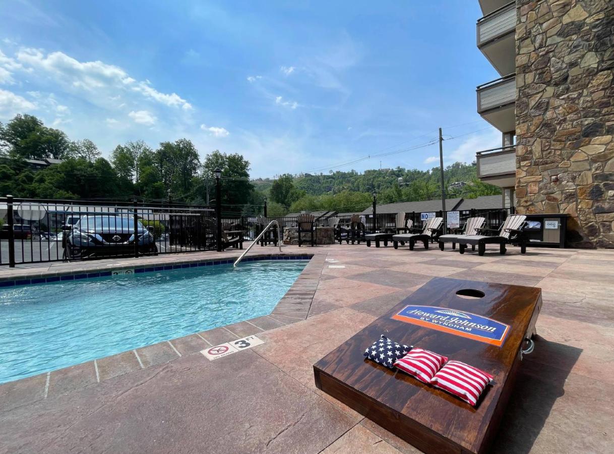 Howard Johnson By Wyndham Downtown Gatlinburg Exteriör bild