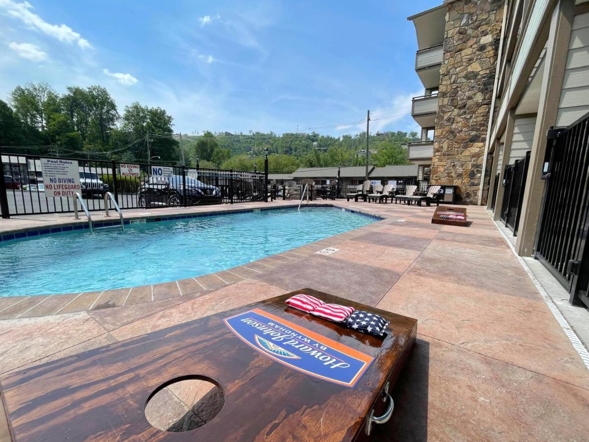 Howard Johnson By Wyndham Downtown Gatlinburg Exteriör bild