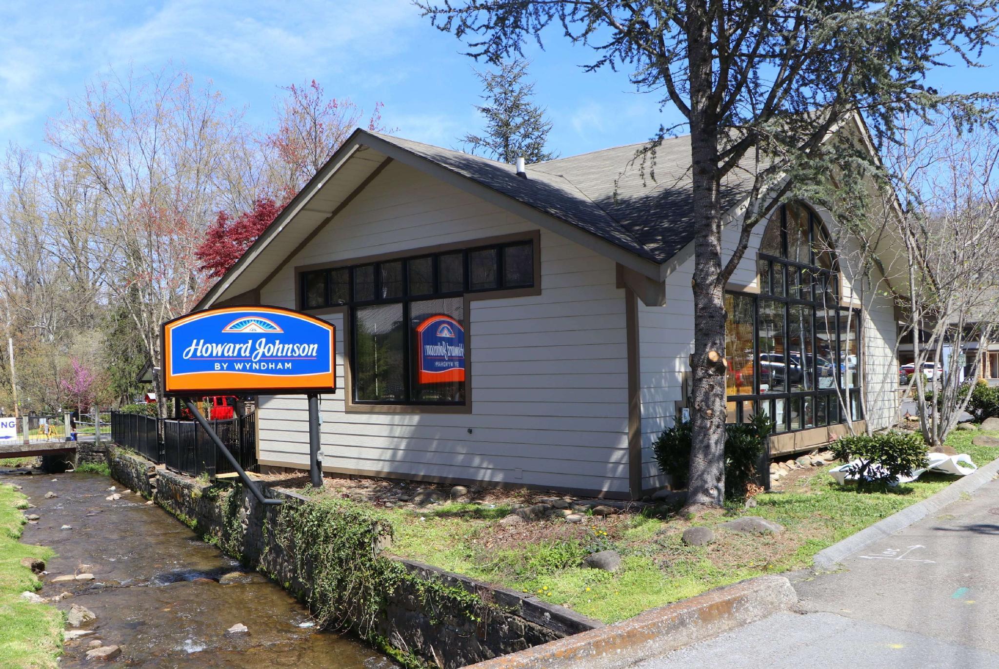 Howard Johnson By Wyndham Downtown Gatlinburg Exteriör bild