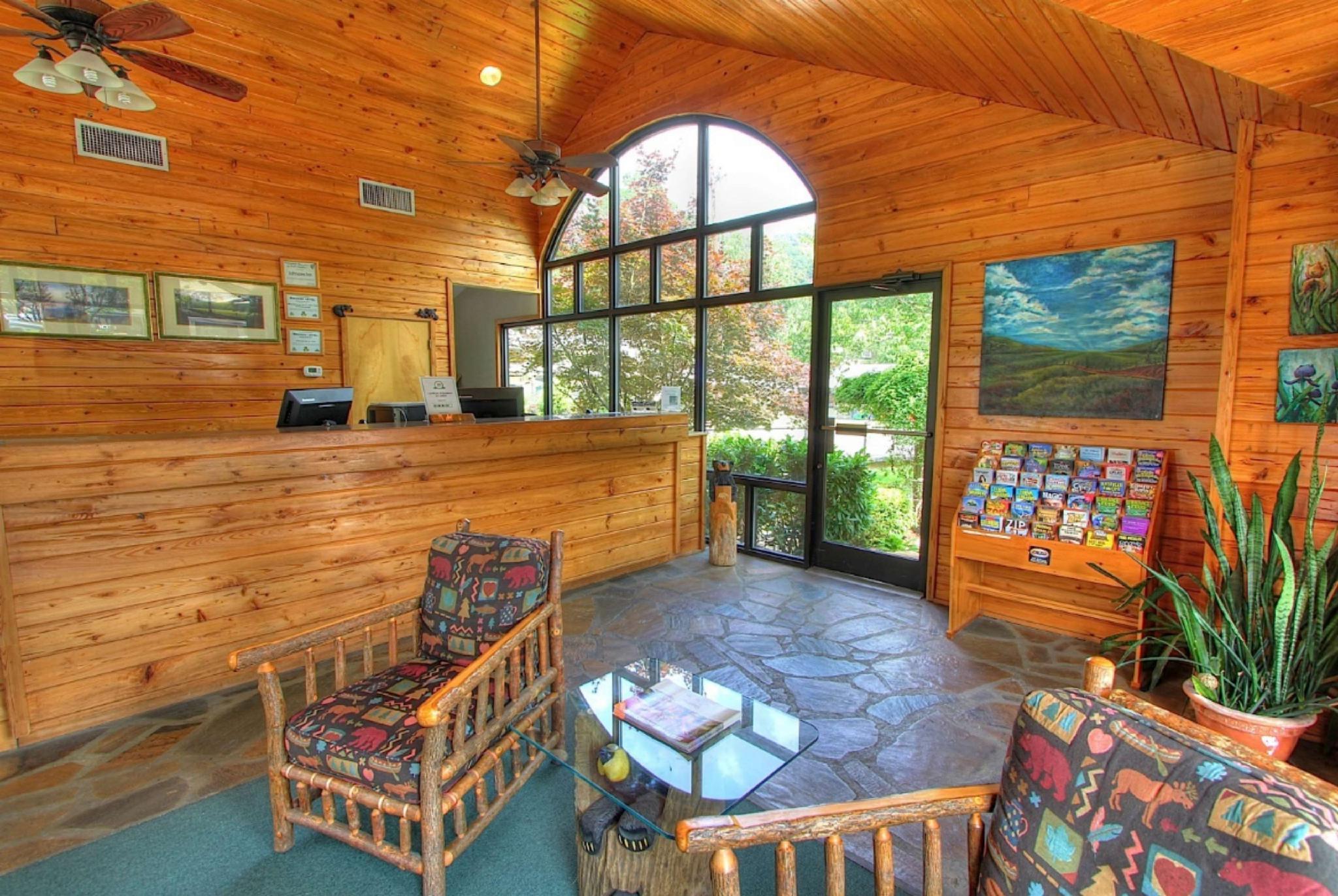 Howard Johnson By Wyndham Downtown Gatlinburg Exteriör bild
